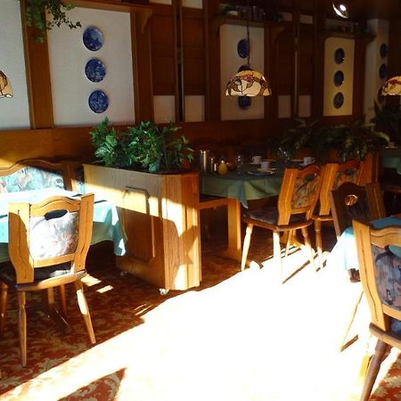 Bed & Breakfast Hotel Helga Hein Dusseldorf Bagian luar foto